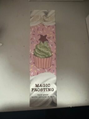 Trifle cosmetics magic frosting liquid gleam- wow grace